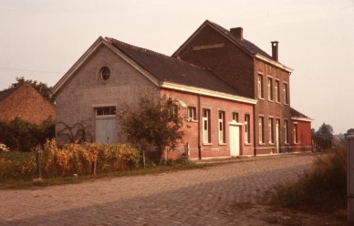 BUDINGEN  77-141.jpg